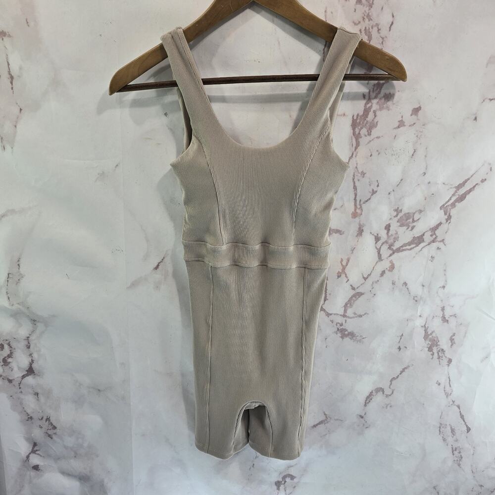 Basin + Range Jumpsuit Womens Small Beige Tank Shorts Bike Active Romper Rib